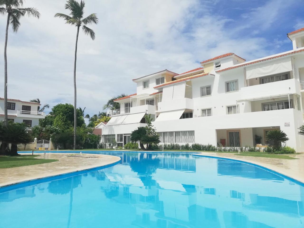 Las Terrazas Vip Pool Beach Club & Spa Punta Cana Exterior photo